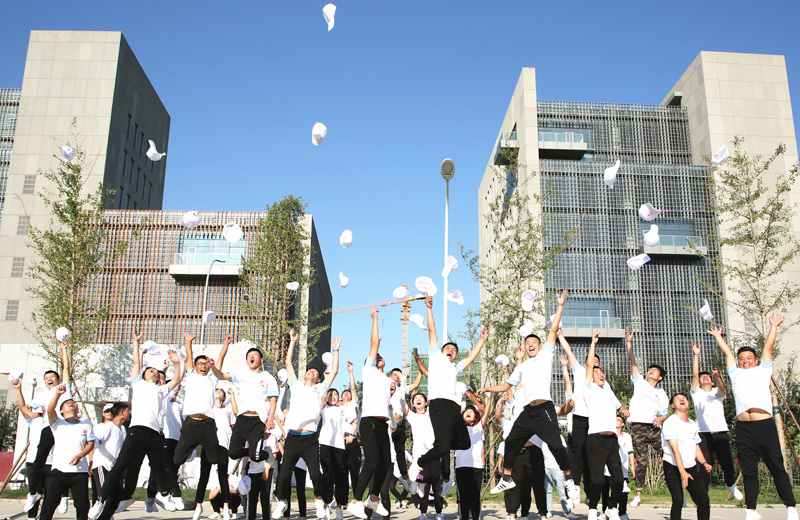 2019年7月1日，北京集團(tuán)大學(xué)生入職培訓(xùn)，洋溢的青春在中天繼續(xù)。