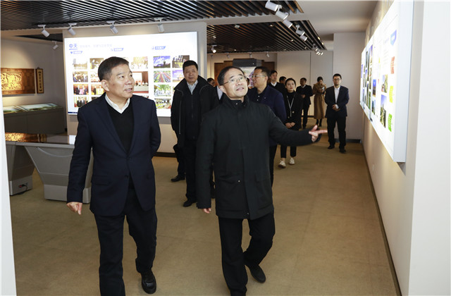 浙江省委常委、政法委書記王昌榮走訪調(diào)研中天控股集團總部時指出 ——保持“親清”政企關(guān)系，為企業(yè)做實事、解決實際困難