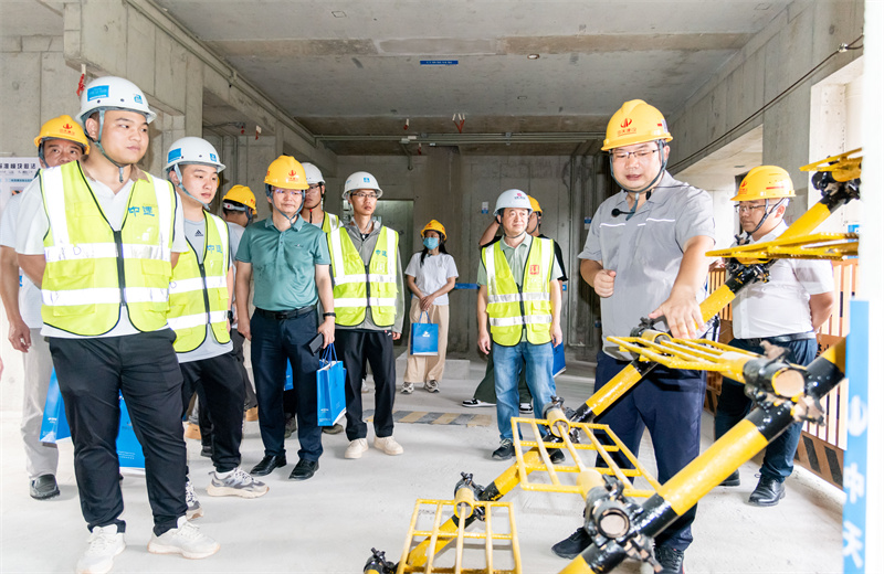 2024年9月20日，由深圳市羅湖區(qū)住建局主辦，中天建設(shè)集團(tuán)承辦的2024年度深圳市羅湖區(qū)裝配式建筑質(zhì)量、安全觀摩活動(dòng)在深圳中學(xué)回遷安置房與人才住房建設(shè)項(xiàng)目舉行。